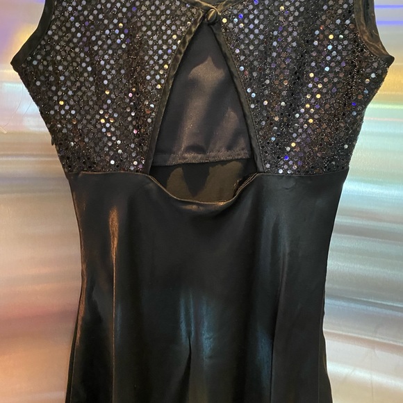 New  black satin dress - Picture 5 of 6